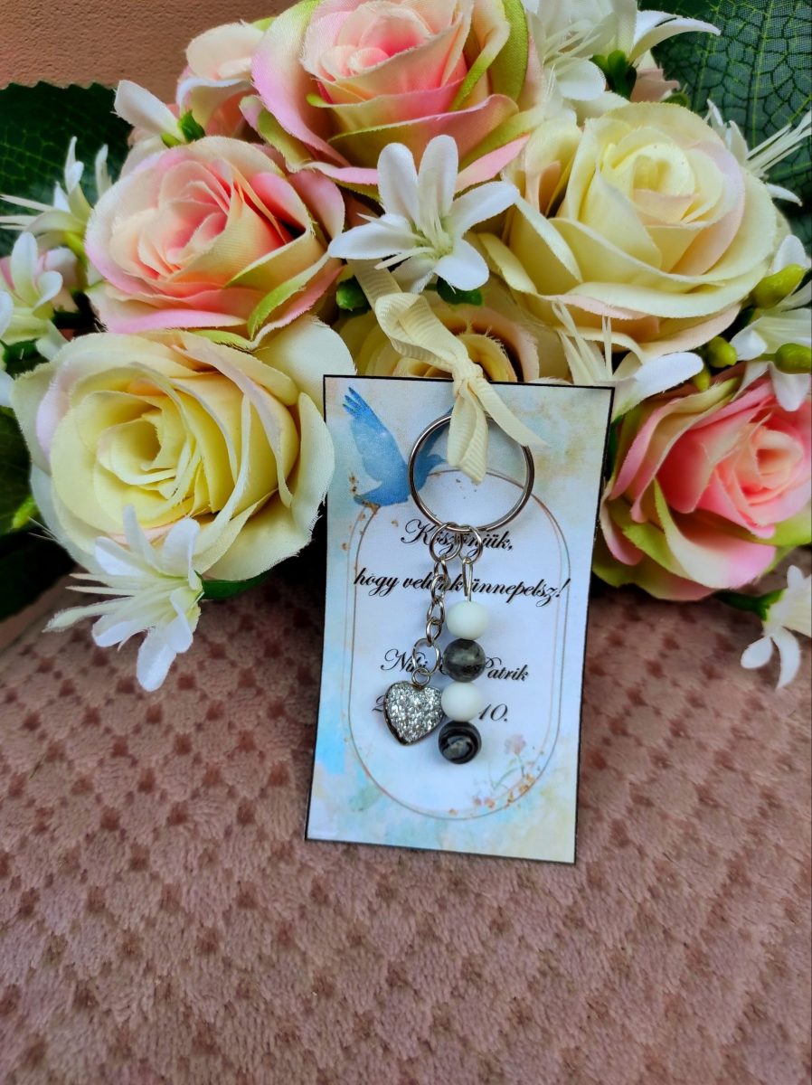 Esküvői köszönő kulcstartó vendégeknek